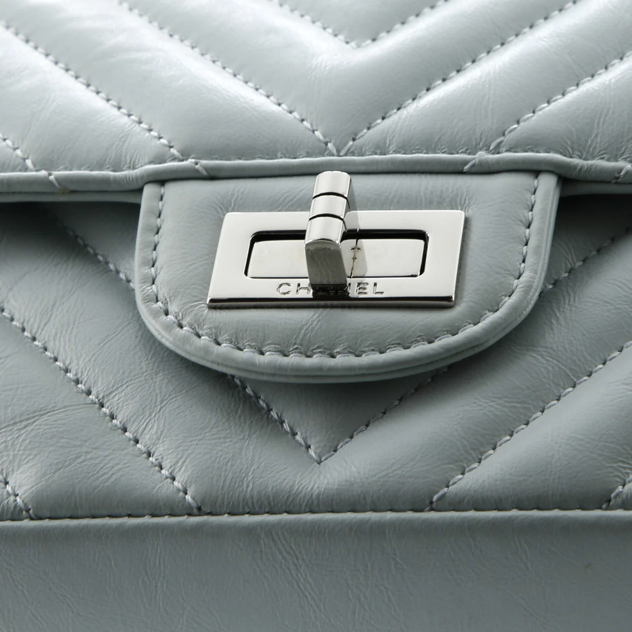 Reissue 2.55 Flap Bag Chevron Aged Calfskin Mini - Deep Luxury