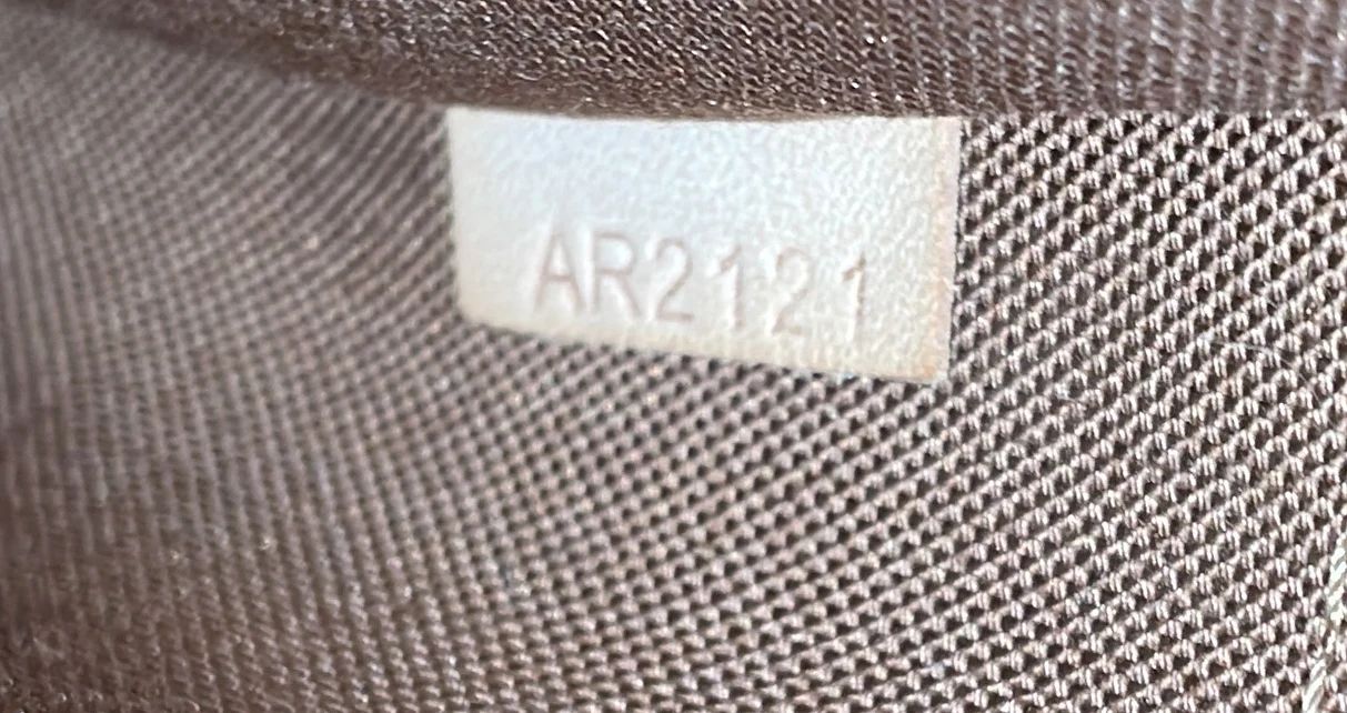 Thames Handbag Monogram Canvas GM - Deep Luxury