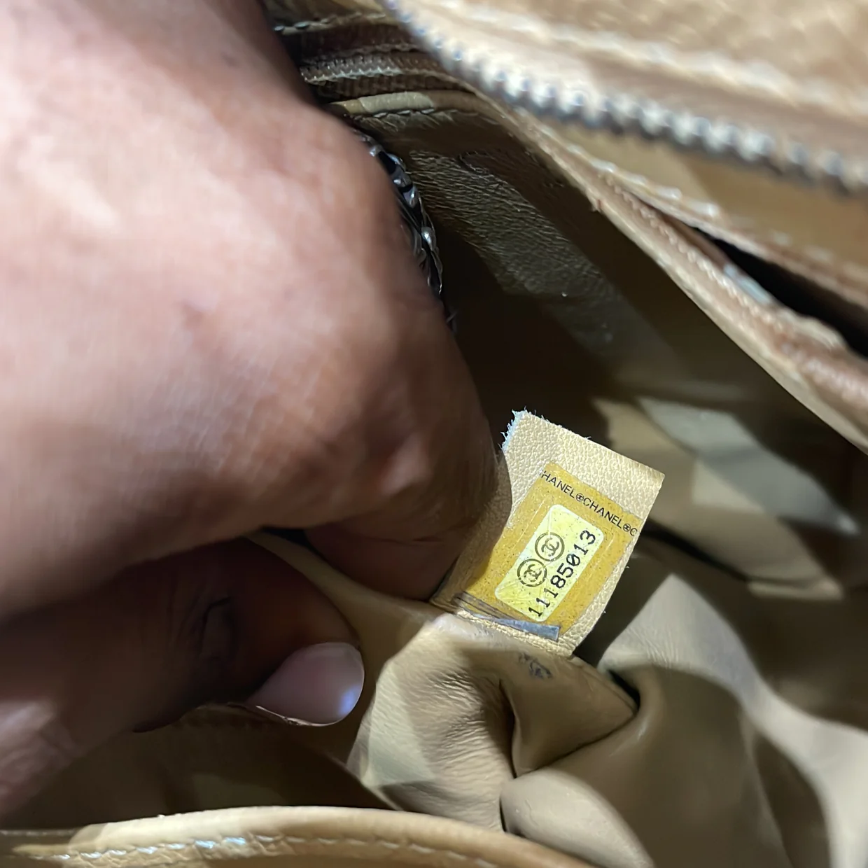 Medallion Tote Quilted Caviar - Deep Luxury