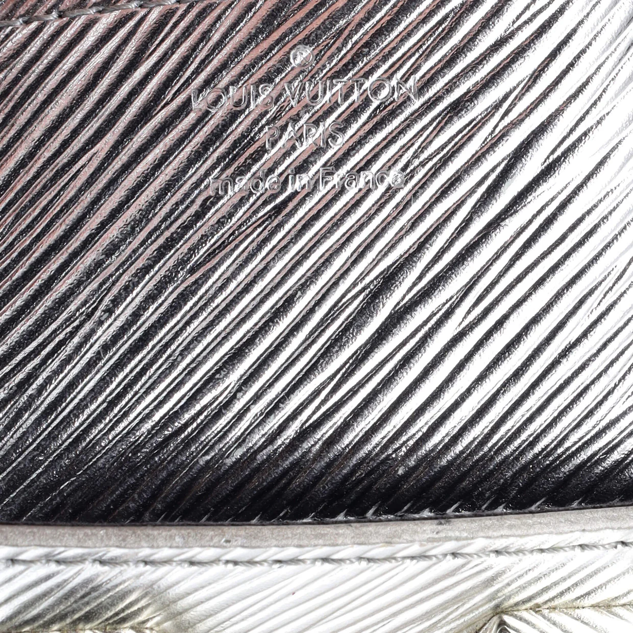 Twist Handbag Epi Leather PM - Deep Luxury