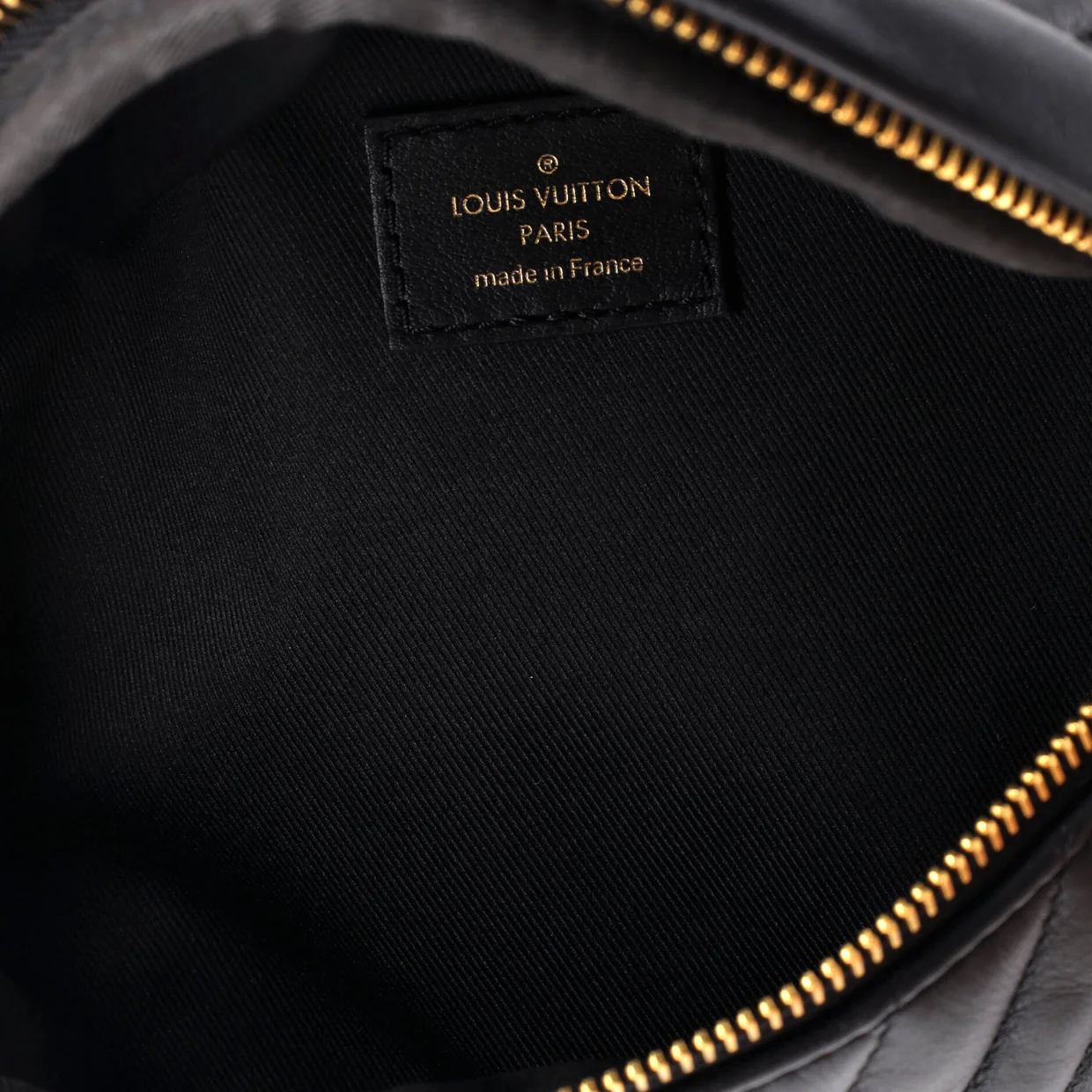 New Wave Bumbag Quilted Leather - Deep Luxury