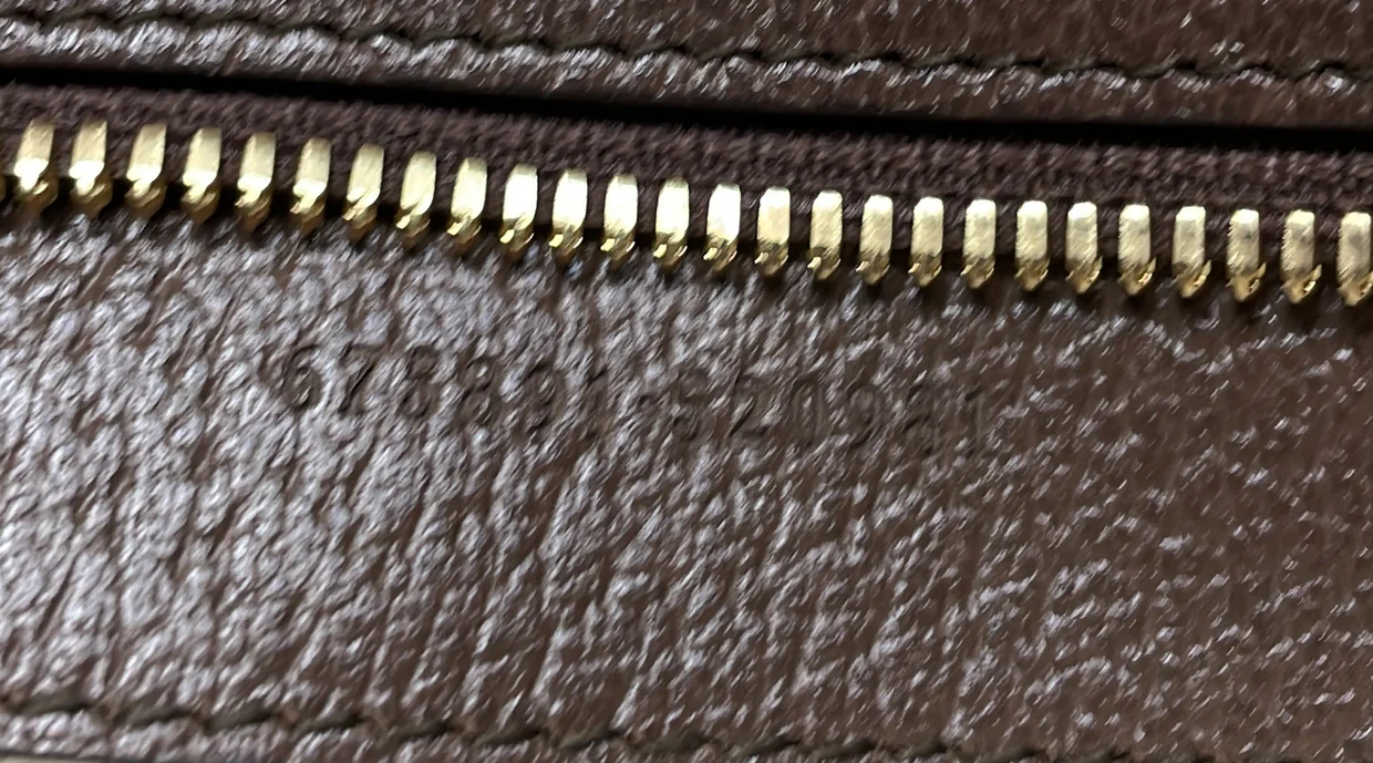 Messenger Bag Jumbo GG Canvas - Deep Luxury