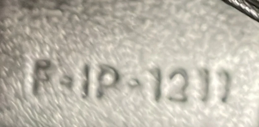 Triomphe Shoulder Bag Smooth Calfskin Medium - Deep Luxury