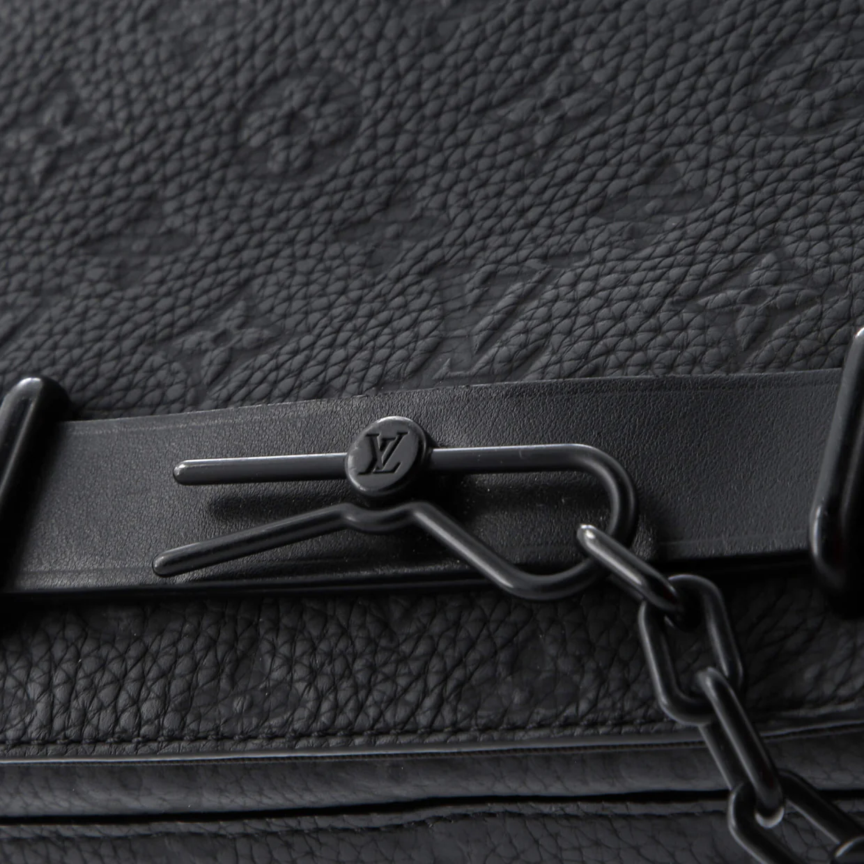 Steamer Messenger Bag Monogram Taurillon Leather - Deep Luxury