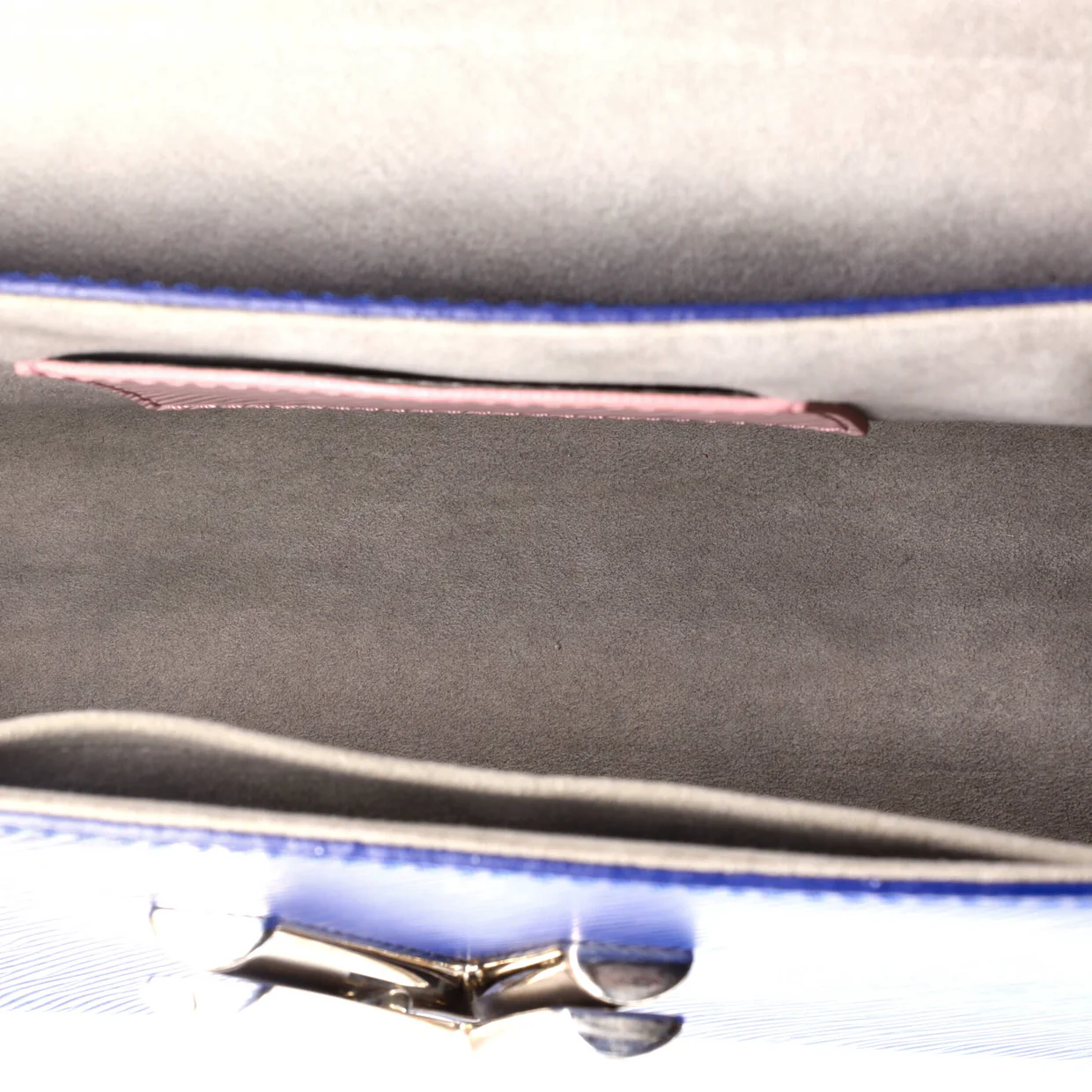 Twist Handbag Epi Leather MM - Deep Luxury