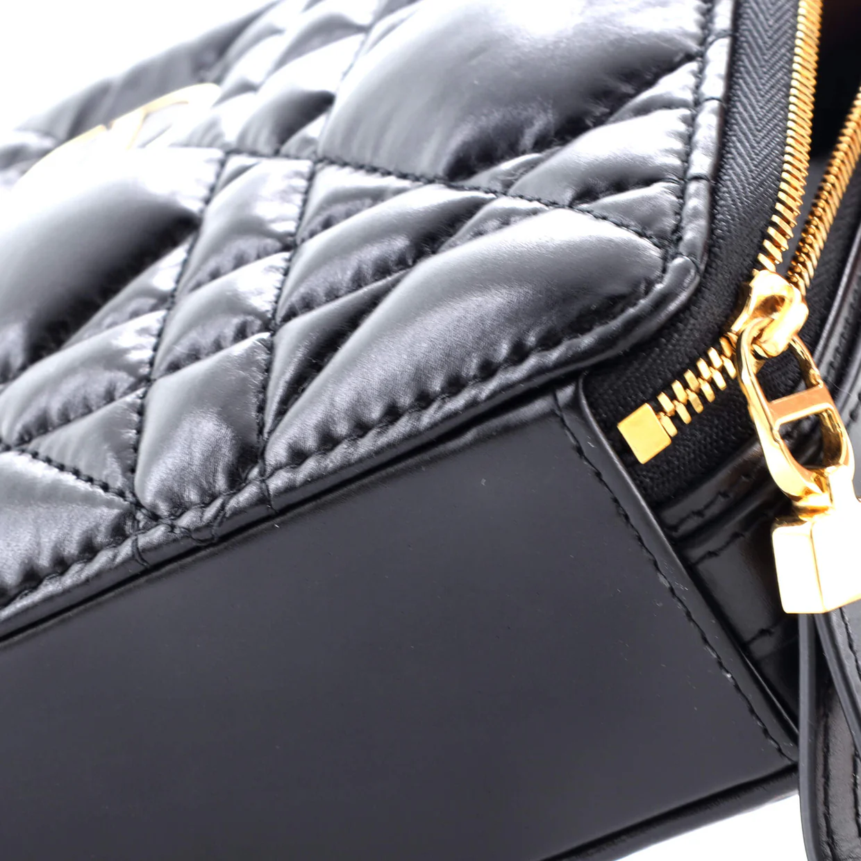 Caro Chain Box Bag Cannage Quilt Calfskin Small - Deep Luxury