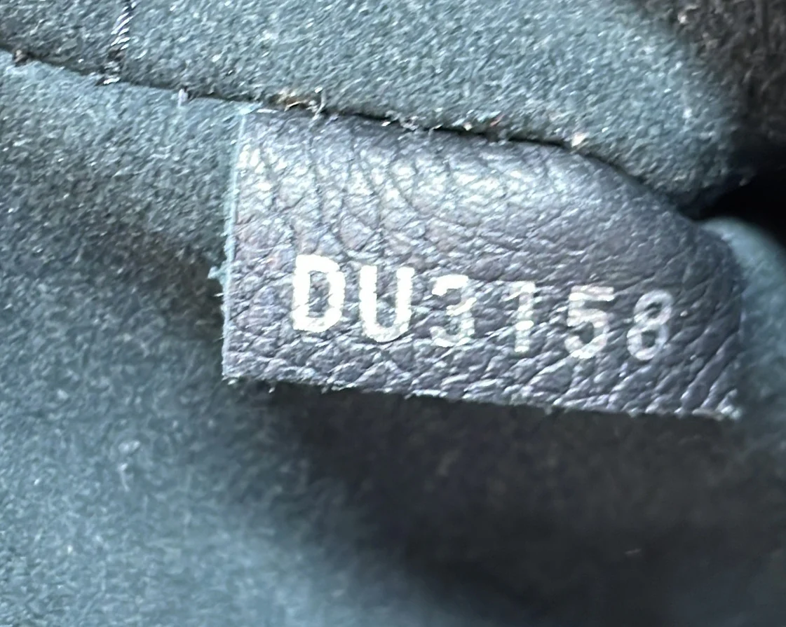 Lockme Ever Handbag Leather MM - Deep Luxury