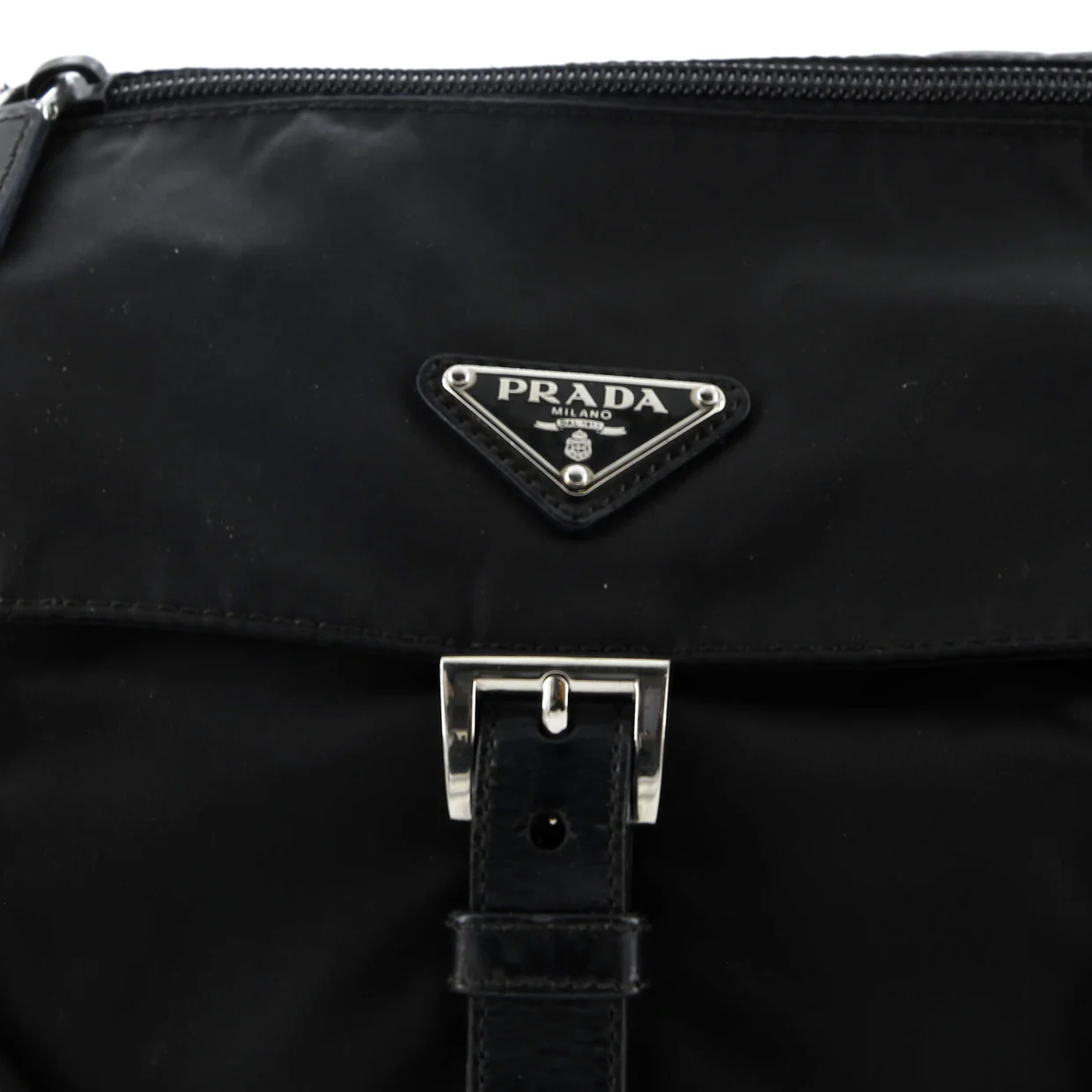 Buckle Messenger Bag Tessuto Small - Deep Luxury