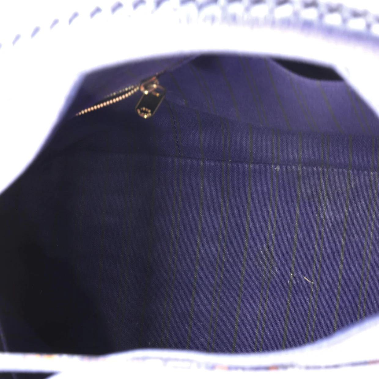 Artsy Handbag Monogram Empreinte Leather MM - Deep Luxury