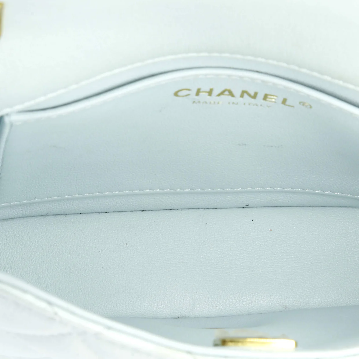 Pearl Twist Square Flap Bag Quilted Shiny Lambskin Mini - Deep Luxury