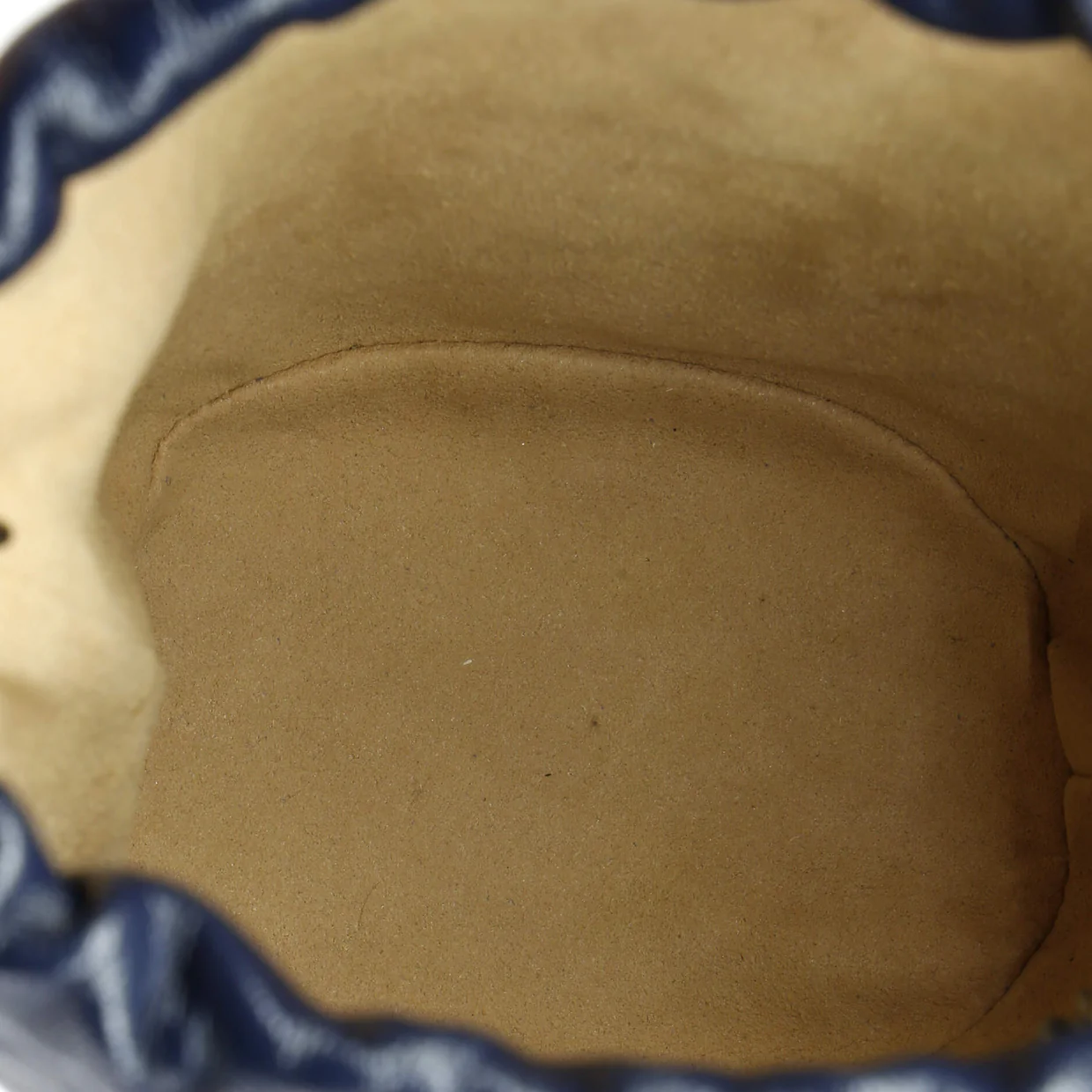 GG Marmont Bucket Bag Diagonal Quilted Leather Mini - Deep Luxury