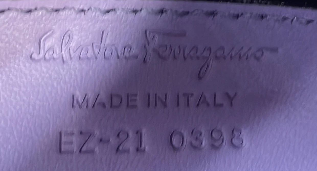 Studio Box Satchel Leather Medium - Deep Luxury