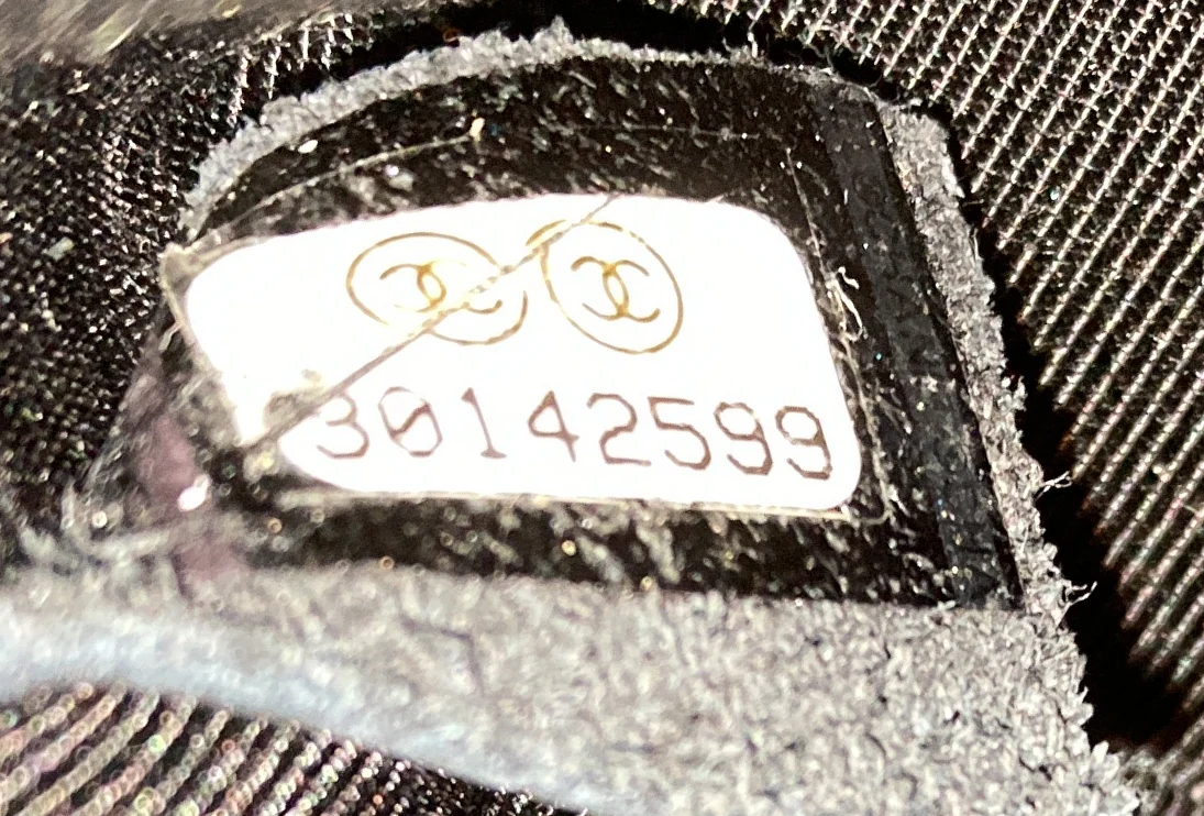 Wave Strap Flap Bag Quilted Lambskin with Calfskin Small - Deep Luxury