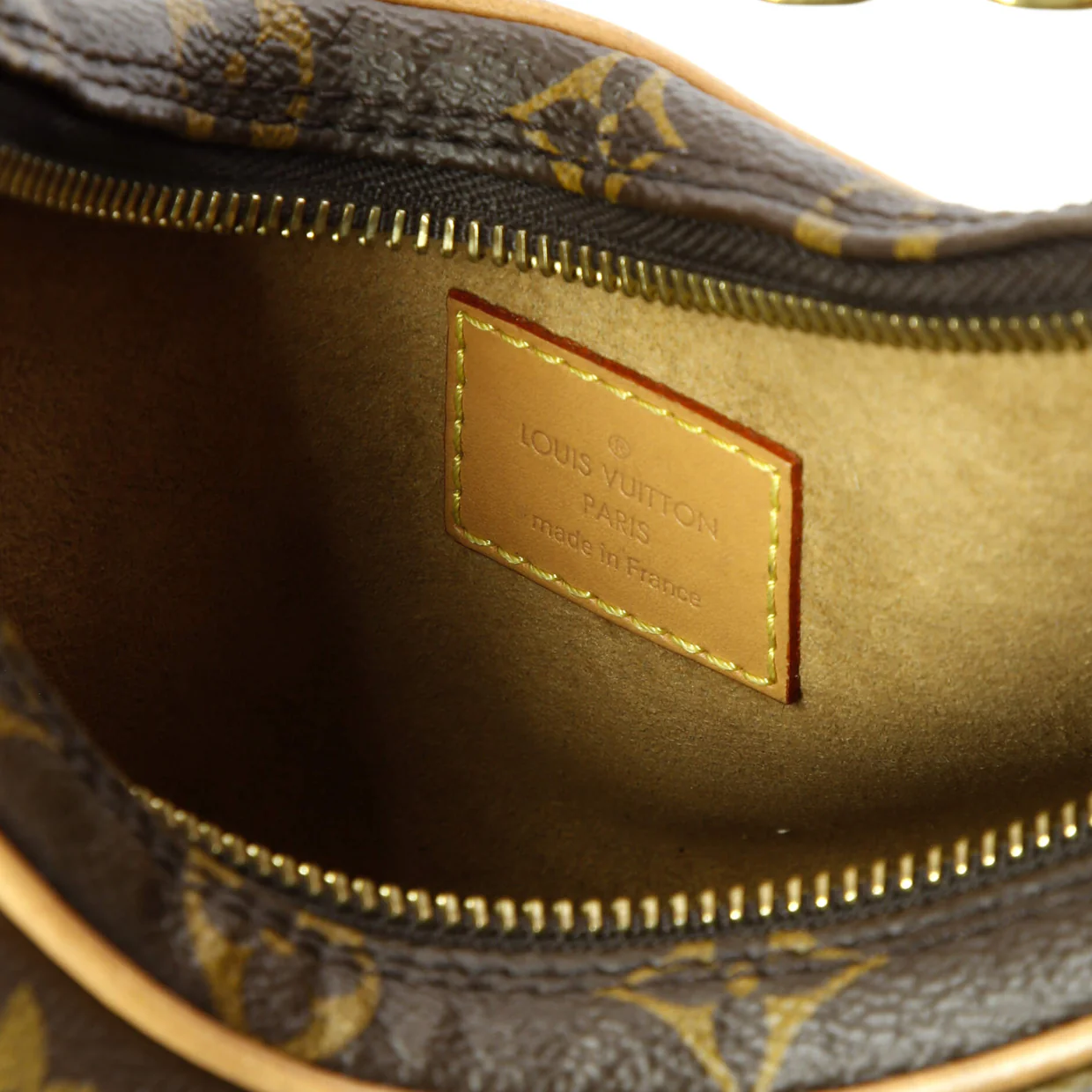 Loop Handbag Monogram Canvas - Deep Luxury