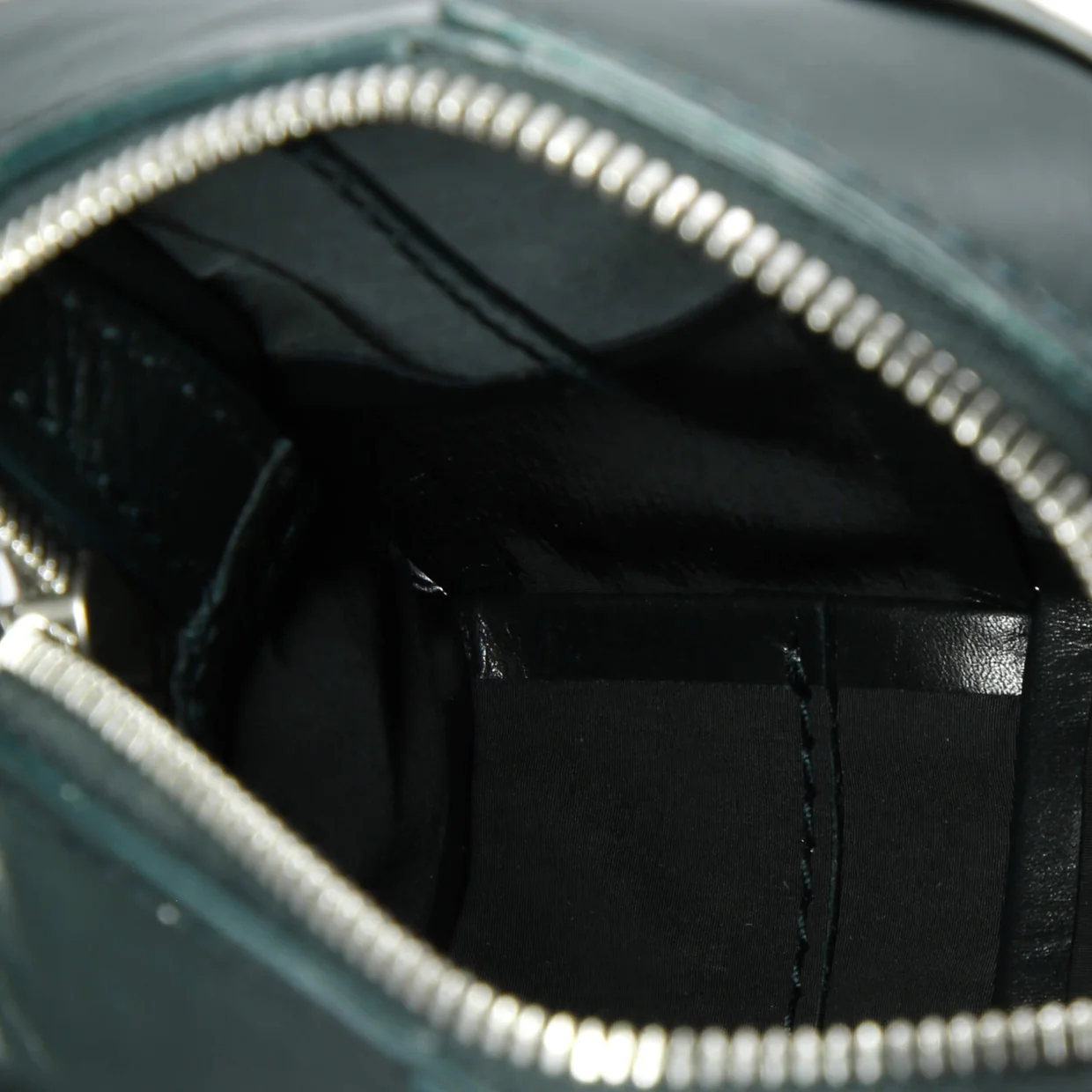 Cassette Stretch Pouch Belt Bag Maxi Intrecciato Leather - Deep Luxury