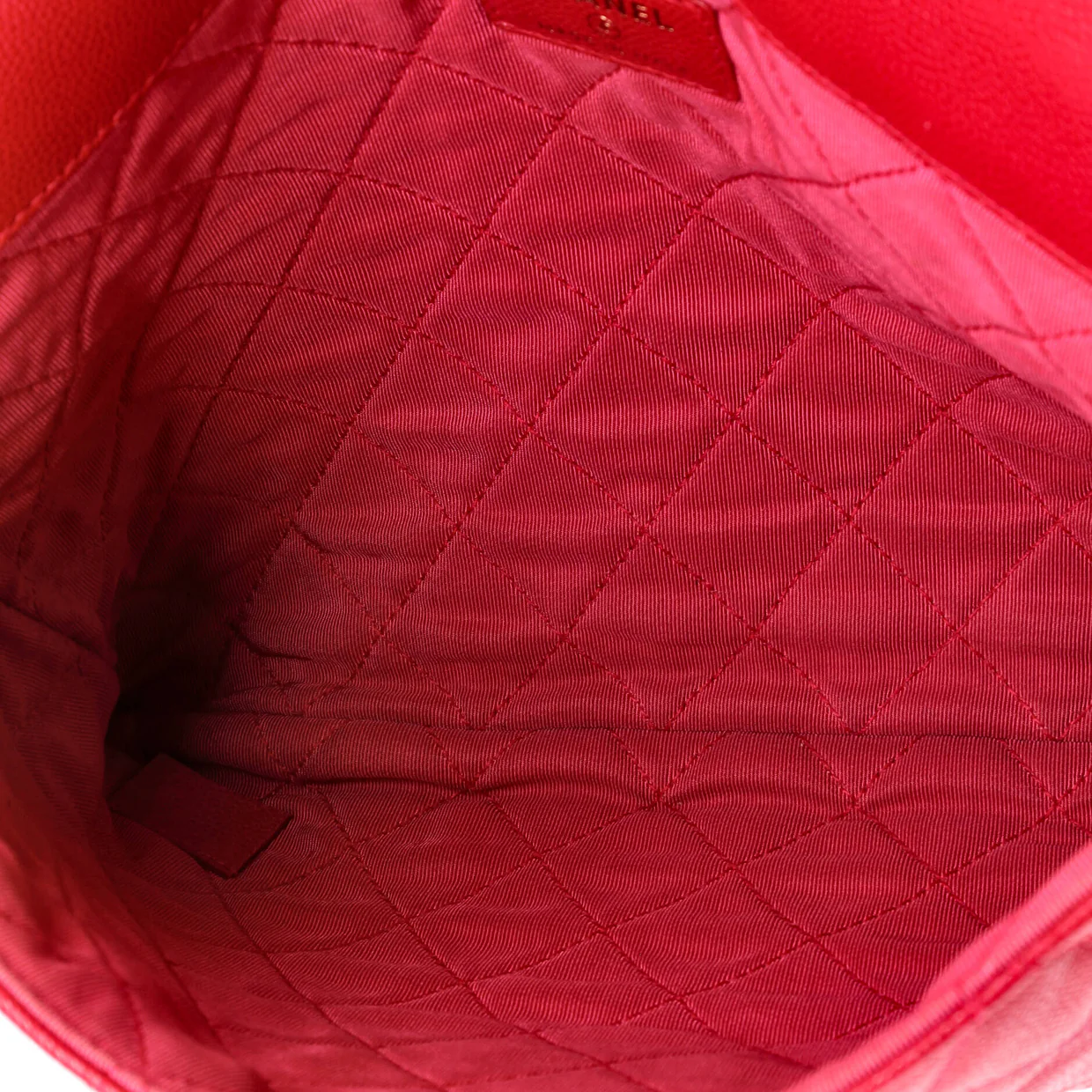 Golden Class O Case Clutch Quilted Caviar Medium - Deep Luxury