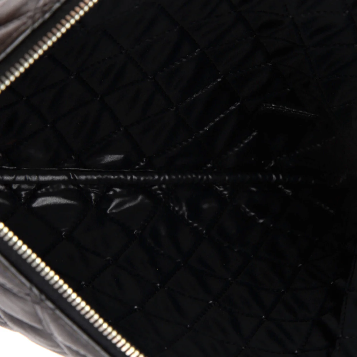 Double Stitch O Case Clutch Lambskin Medium - Deep Luxury