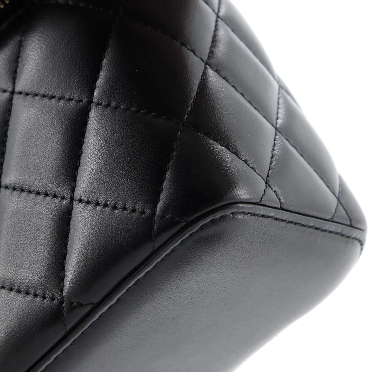 Classic Vanity Case with Chain Quilted Lambskin Small - Deep Luxury