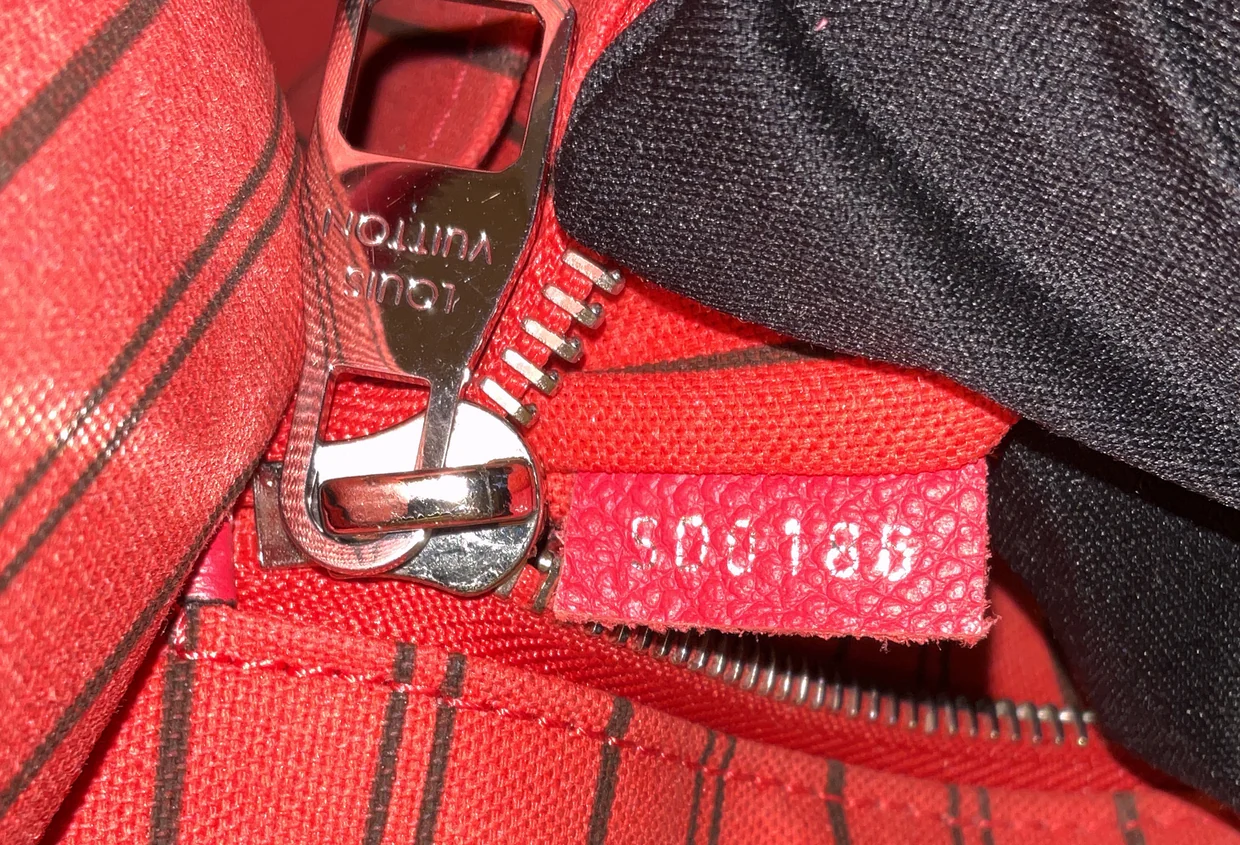 Pont Neuf Handbag Monogram Empreinte Leather MM - Deep Luxury