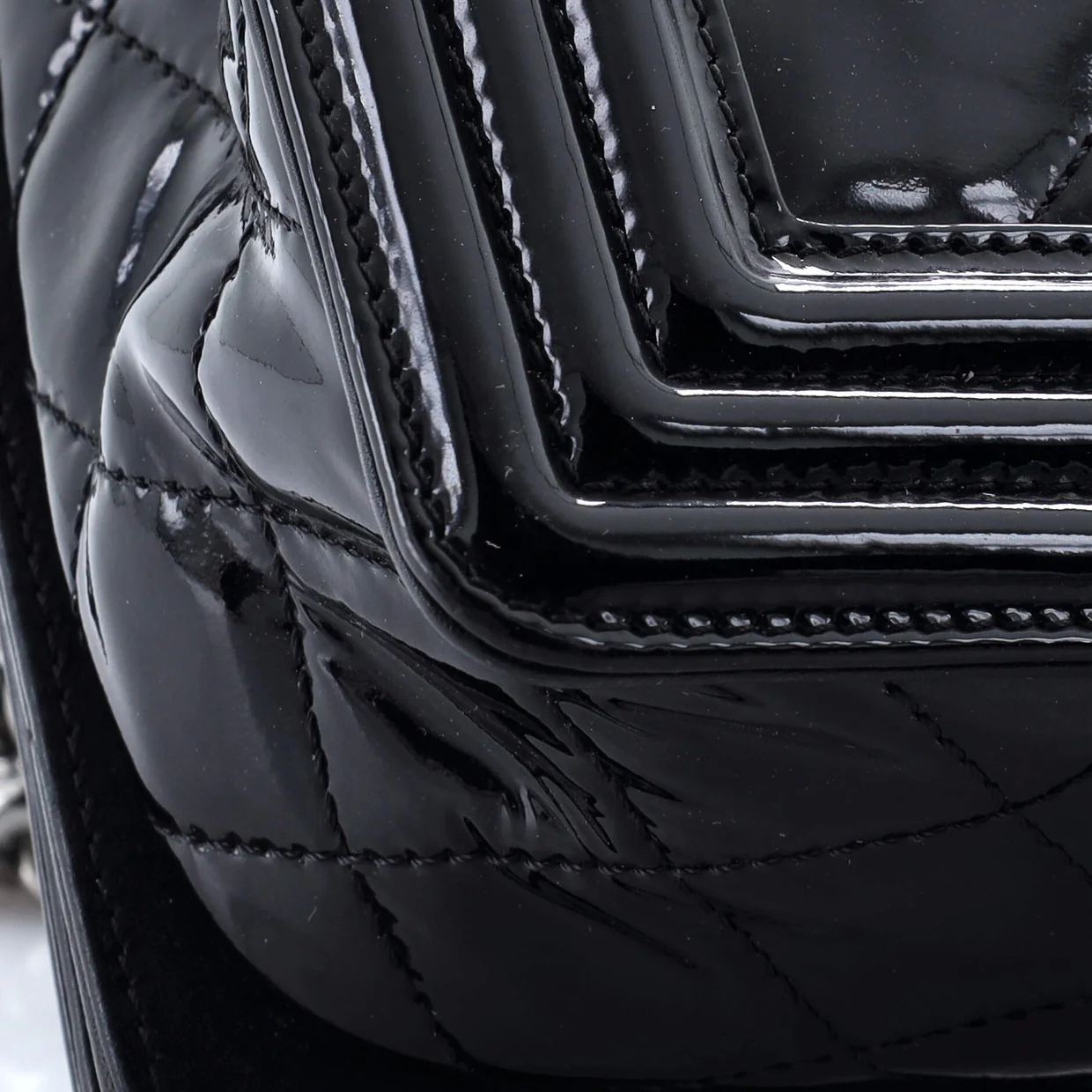 Boy Flap Bag Chevron Patent New Medium - Deep Luxury