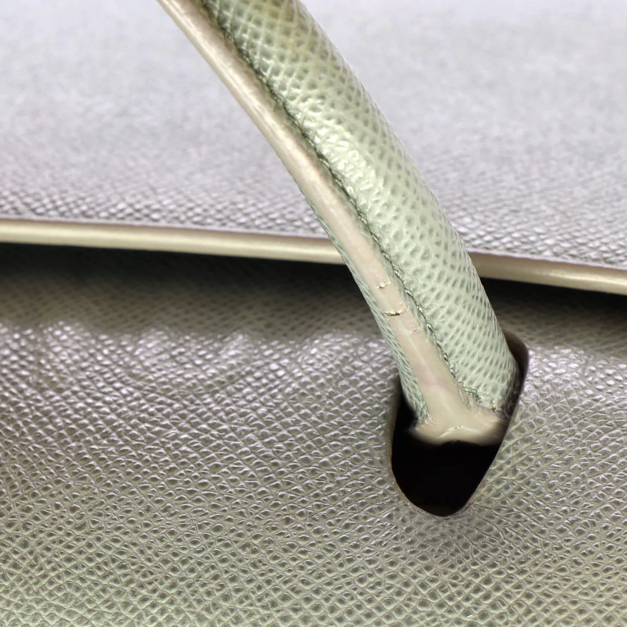 St Honore Tote Leather Medium - Deep Luxury