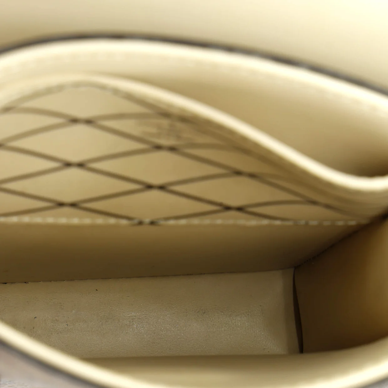 Vertical Trunk Pochette Reverse Monogram Canvas - Deep Luxury