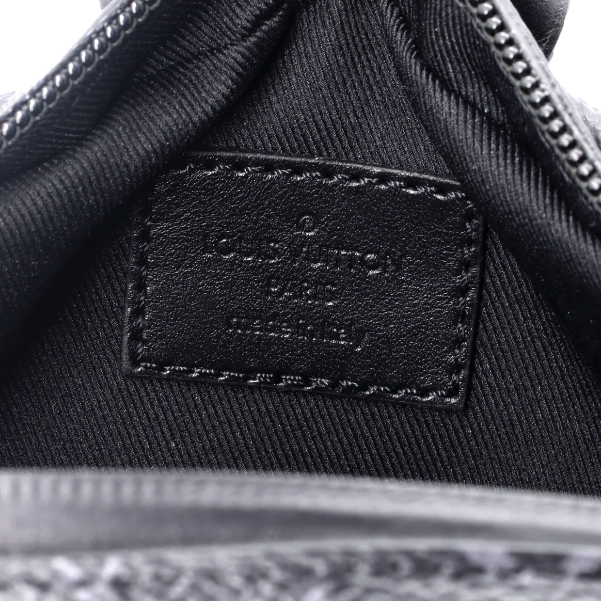 Catch Bumbag Monogram Eclipse Canvas - Deep Luxury