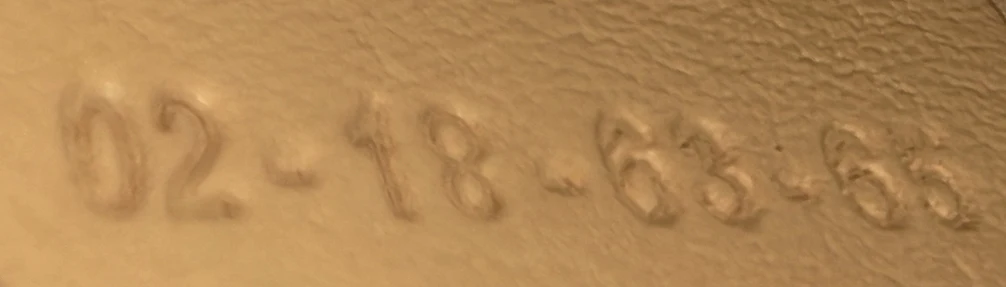 Nile Crossbody Bag Leather Medium - Deep Luxury