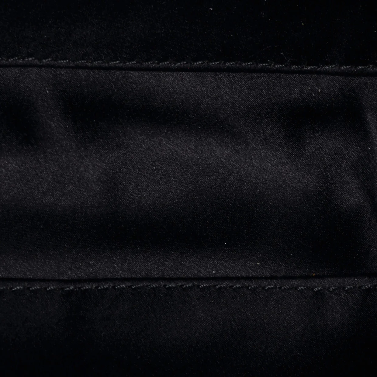 Box Knot Clutch Intrecciato Satin Small - Deep Luxury