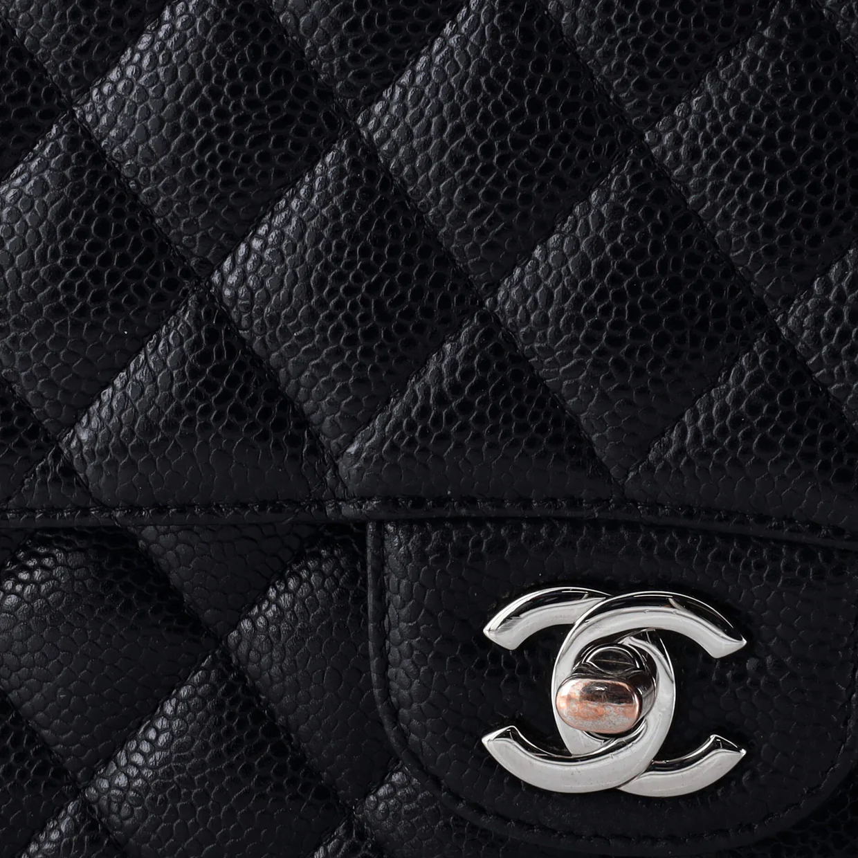 Classic Double Flap Bag Quilted Caviar Medium - Deep Luxury