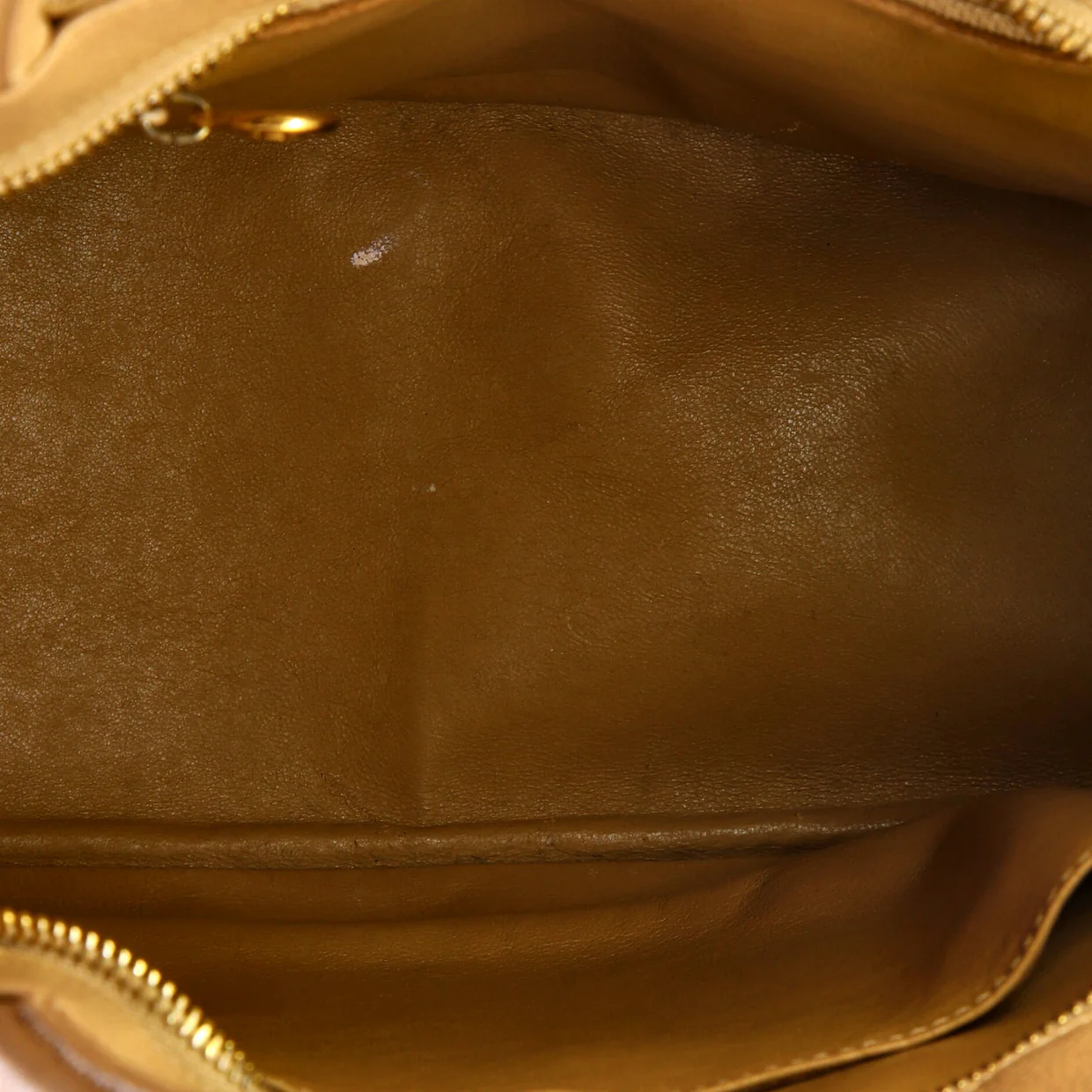 Medallion Tote Quilted Caviar - Deep Luxury