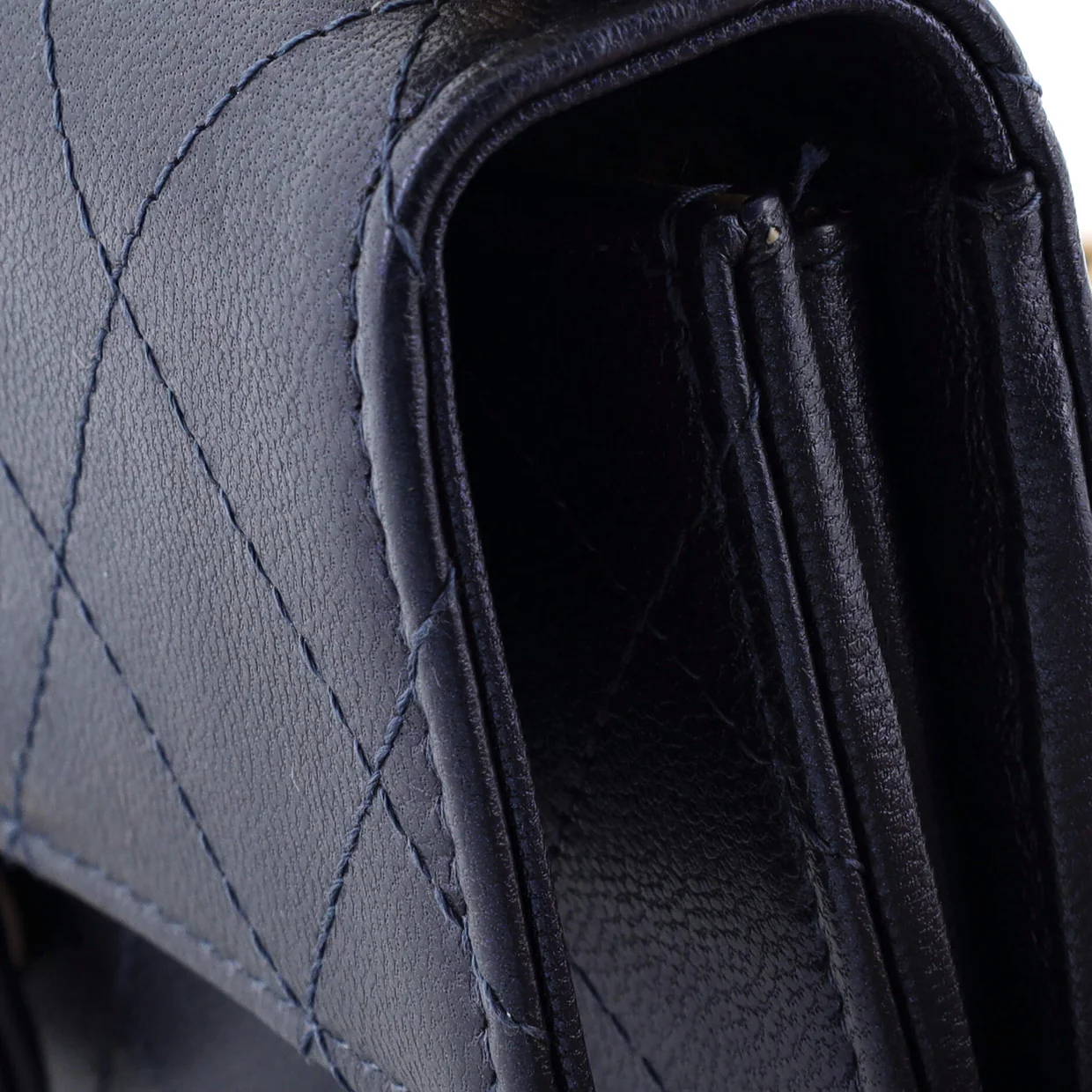 Chic Pearls Clutch with Chain Quilted Goatskin - Deep Luxury