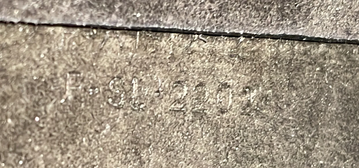 Belt Bag Textured Leather Nano - Deep Luxury