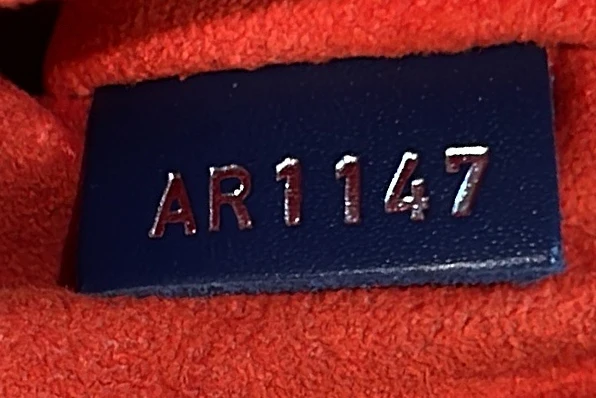 Twist Handbag Epi Leather MM - Deep Luxury