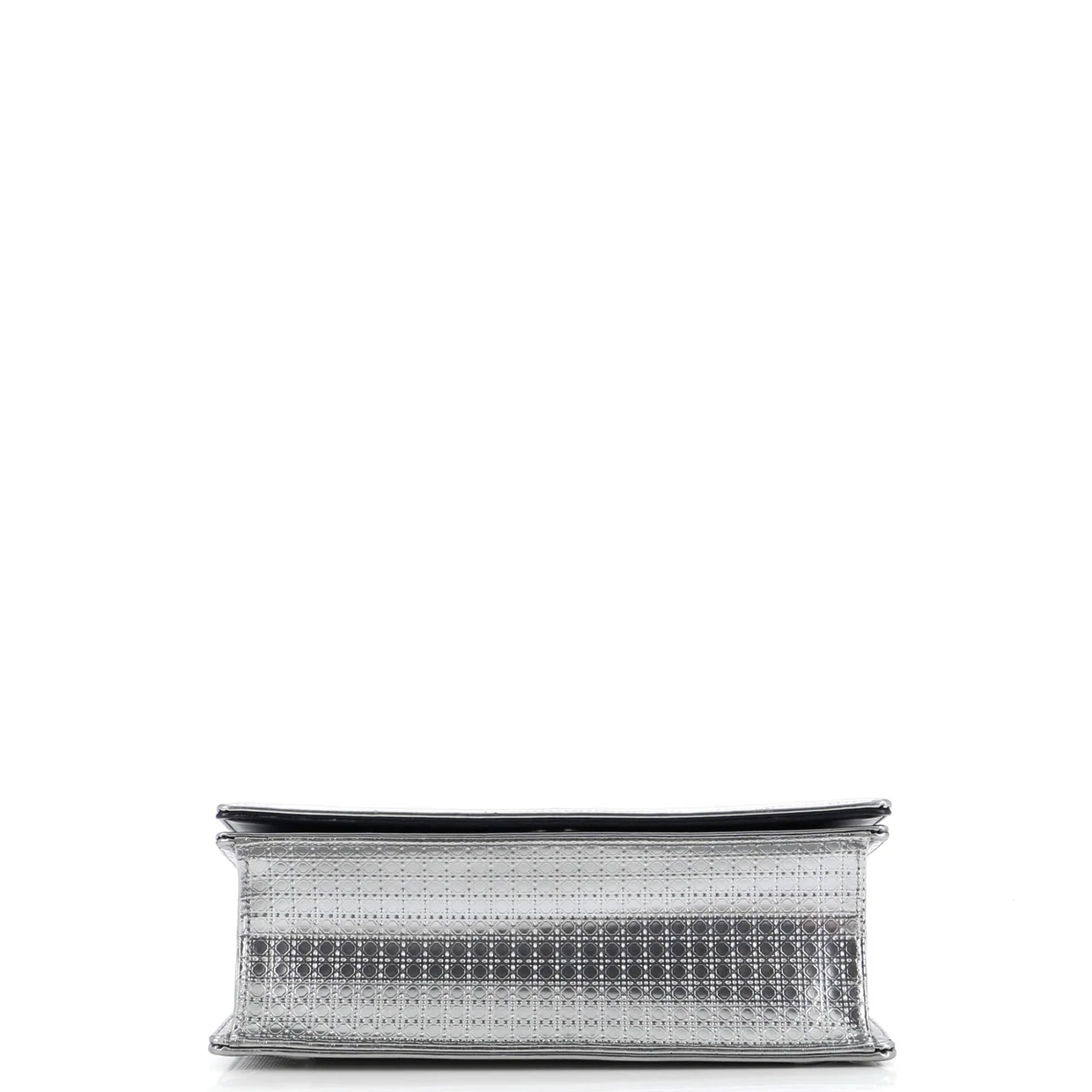 Diorama Flap Bag Cannage Embossed Calfskin Medium - Deep Luxury