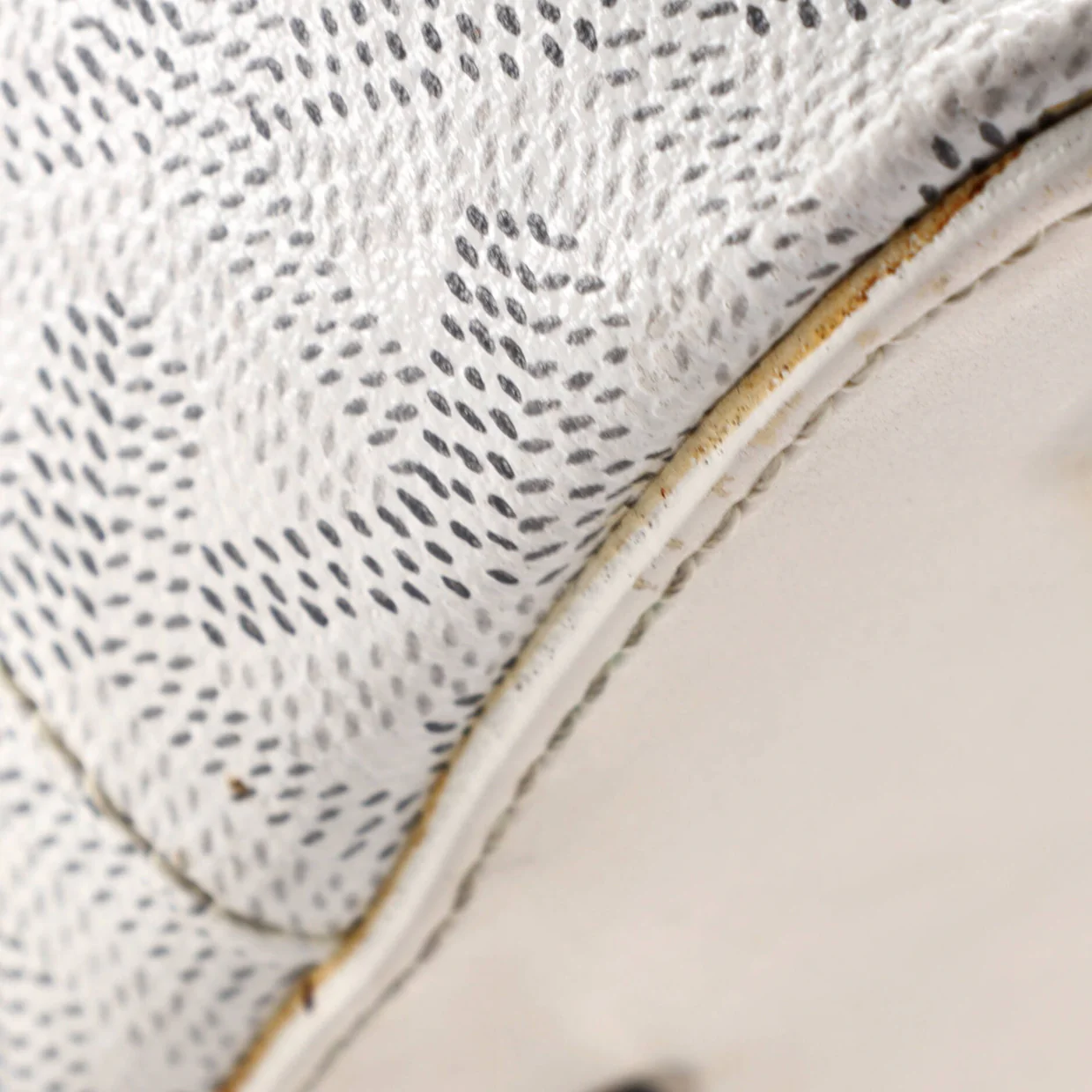 Comores Tote Coated Canvas PM - Deep Luxury