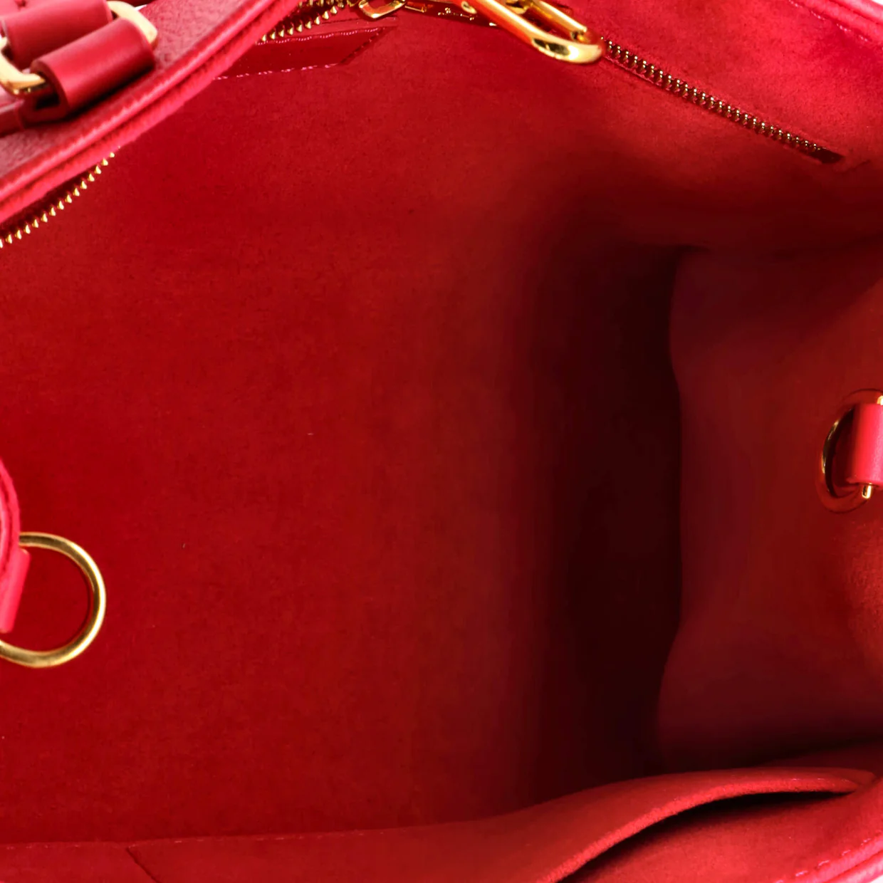 OnTheGo Tote Monogram Empreinte Giant PM - Deep Luxury