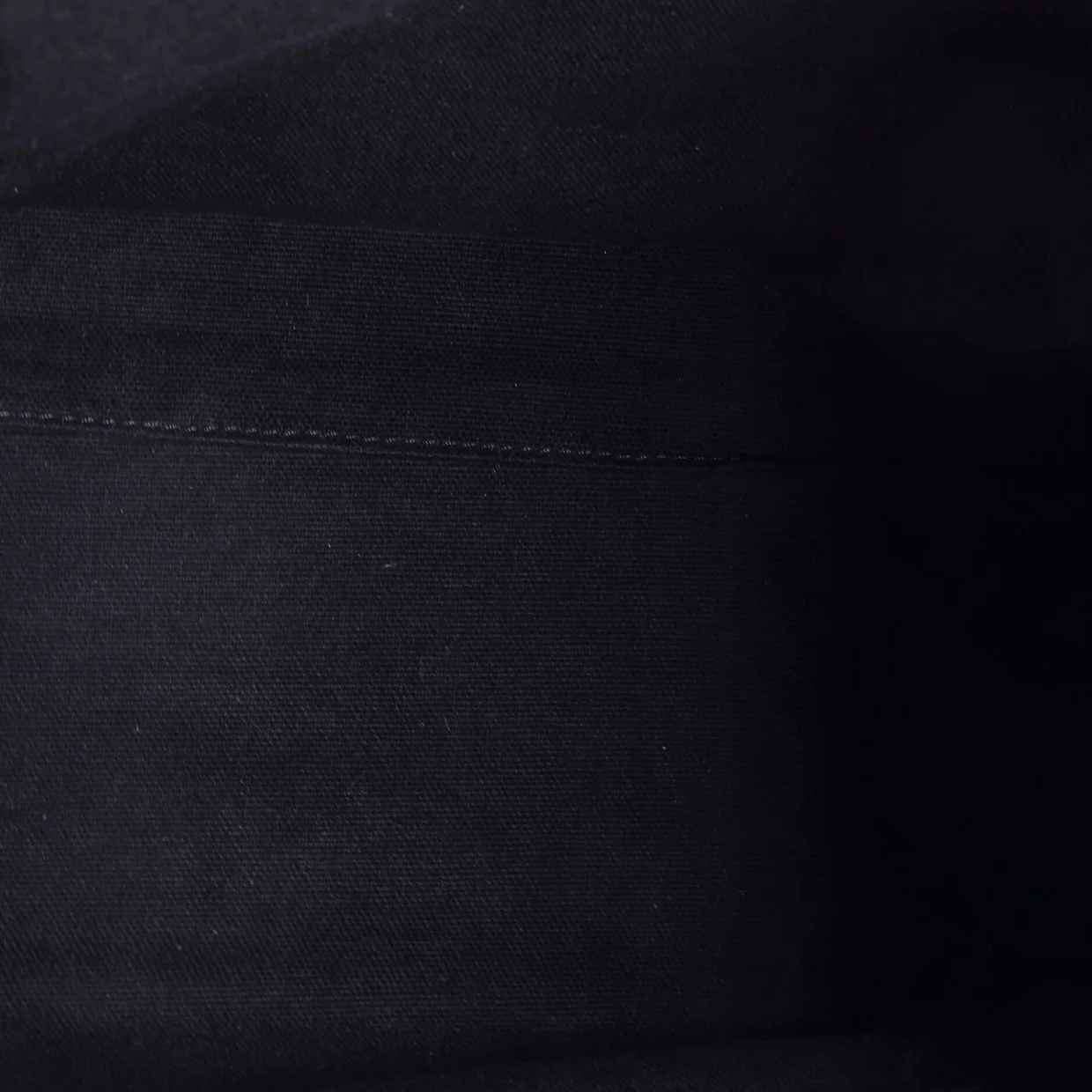 Antigona Bag Leather Medium - Deep Luxury