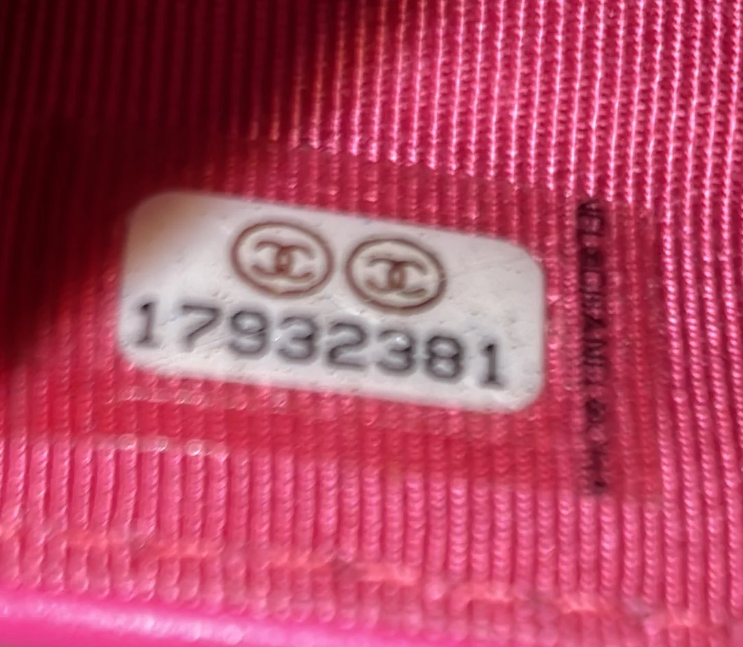 L-Yen Wallet Quilted Caviar - Deep Luxury