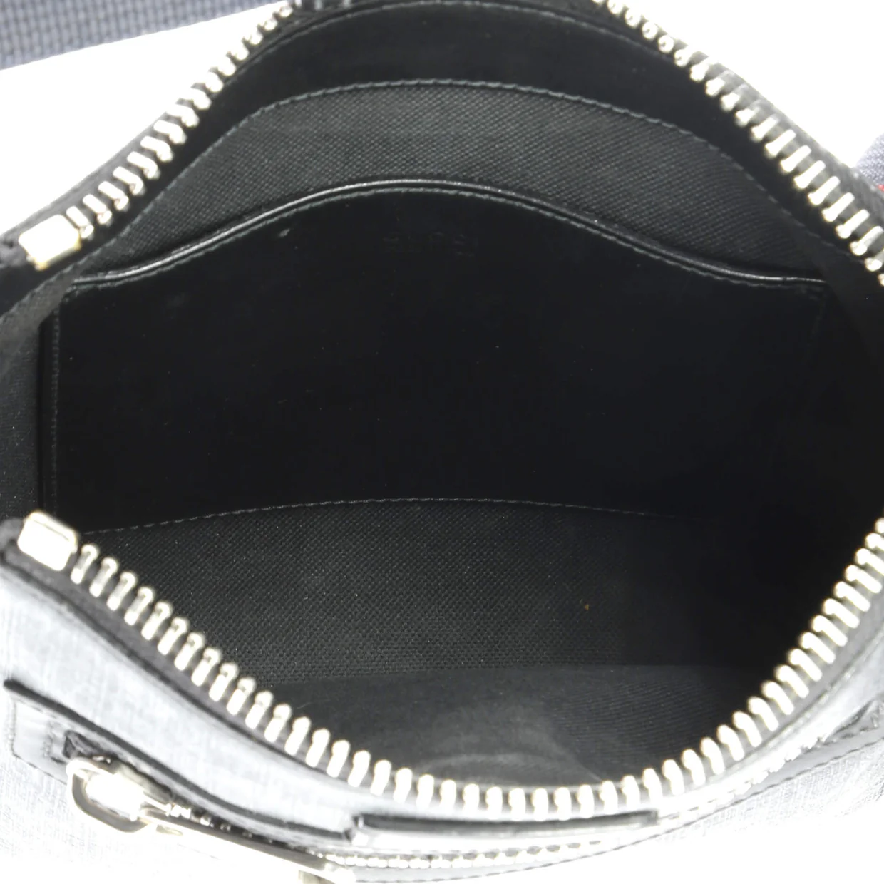 Web Strap Front Zip Messenger Bag GG Coated Canvas Small - Deep Luxury