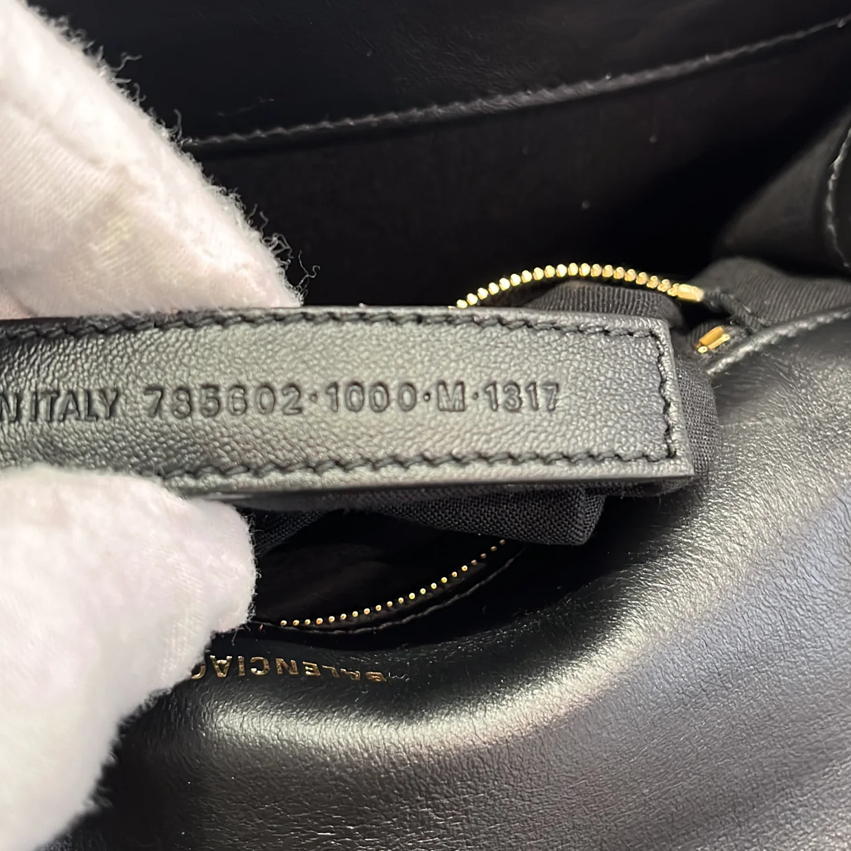 Crush Charm Chain Flap Bag Leather Medium - Deep Luxury