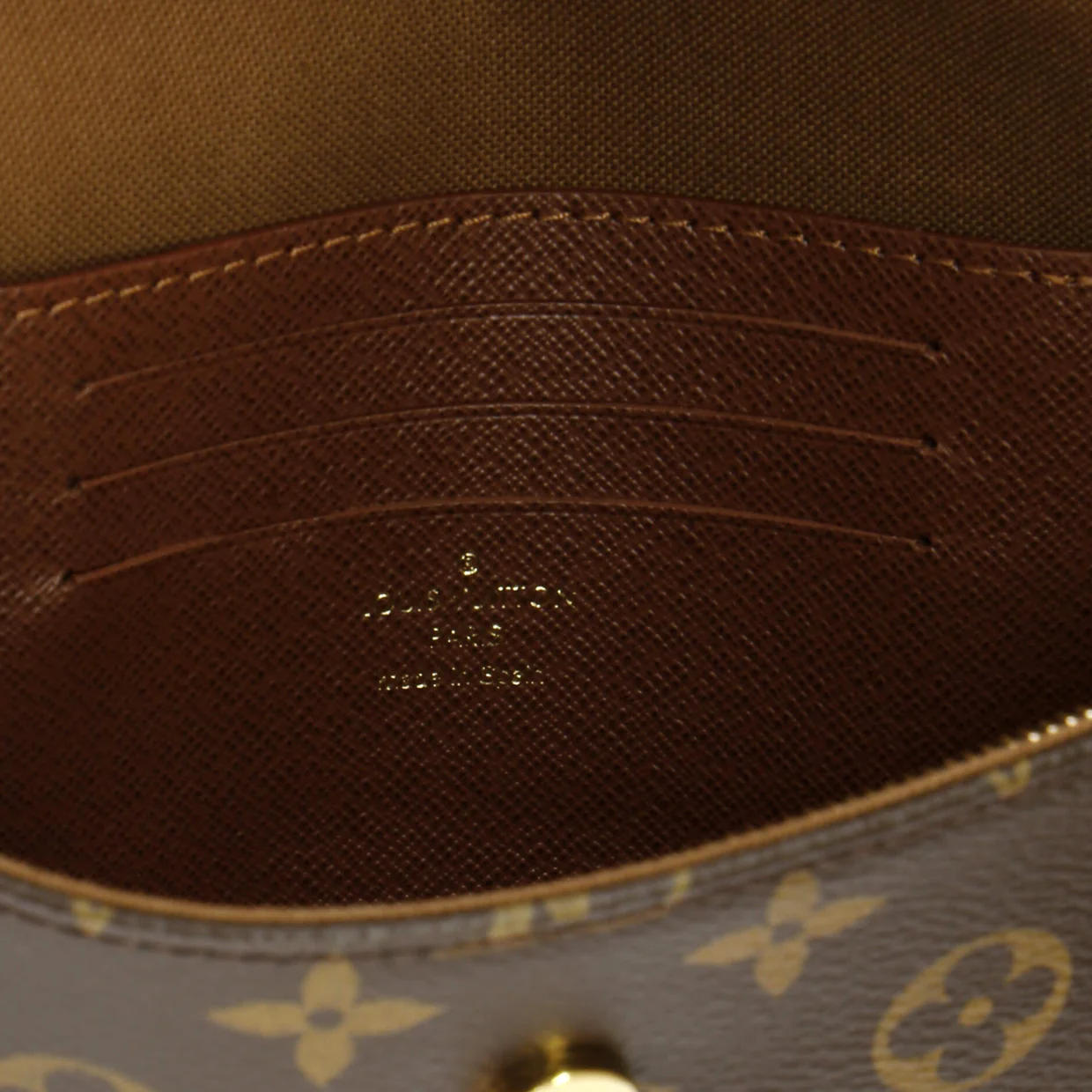 Ivy Wallet on Chain Monogram Canvas - Deep Luxury