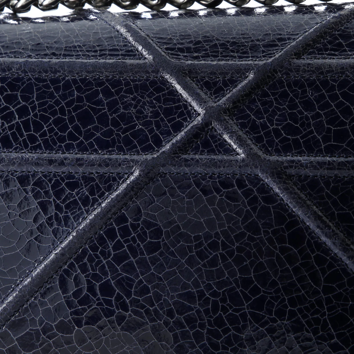 Diorama Flap Bag Crackled Deerskin Medium - Deep Luxury