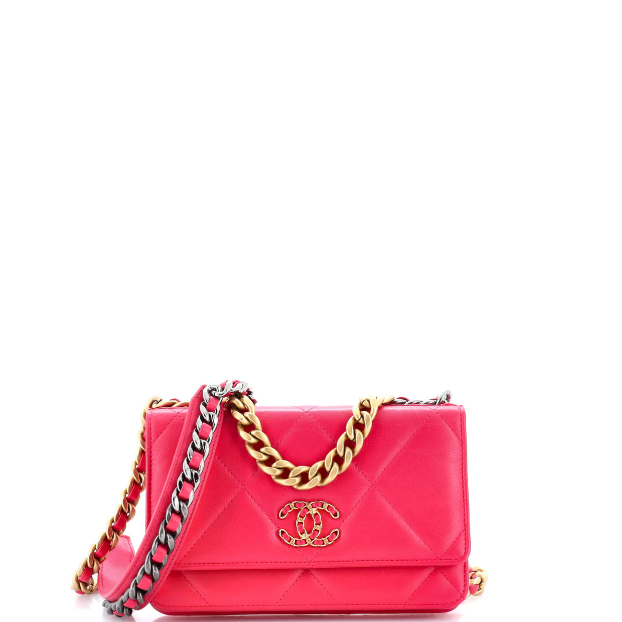 19 Wallet on Chain Quilted Lambskin - Deep Luxury