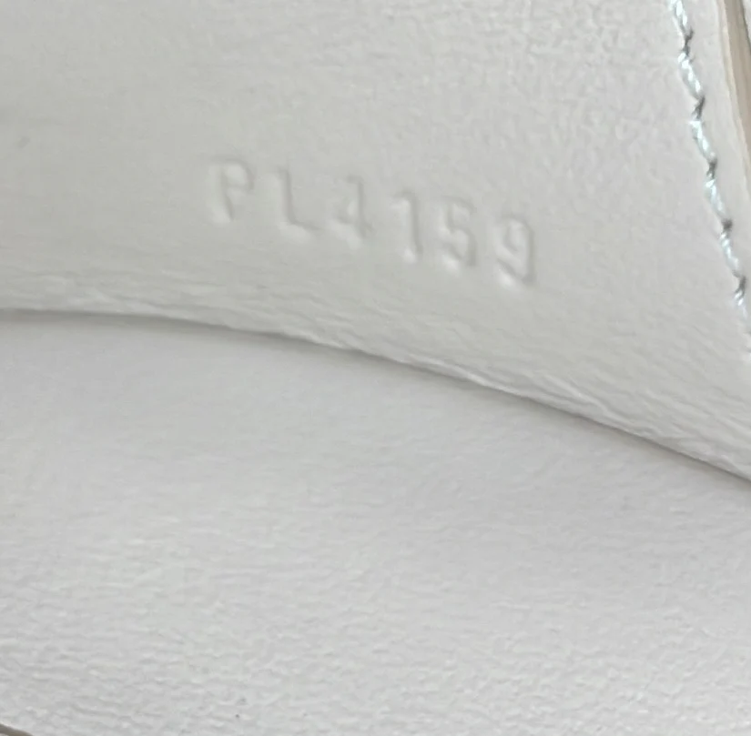 Petite Boite Chapeau Bag Monogram Canvas - Deep Luxury