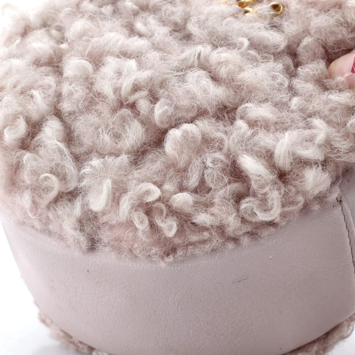 19 Round Clutch with Chain Quilted Shearling - Deep Luxury