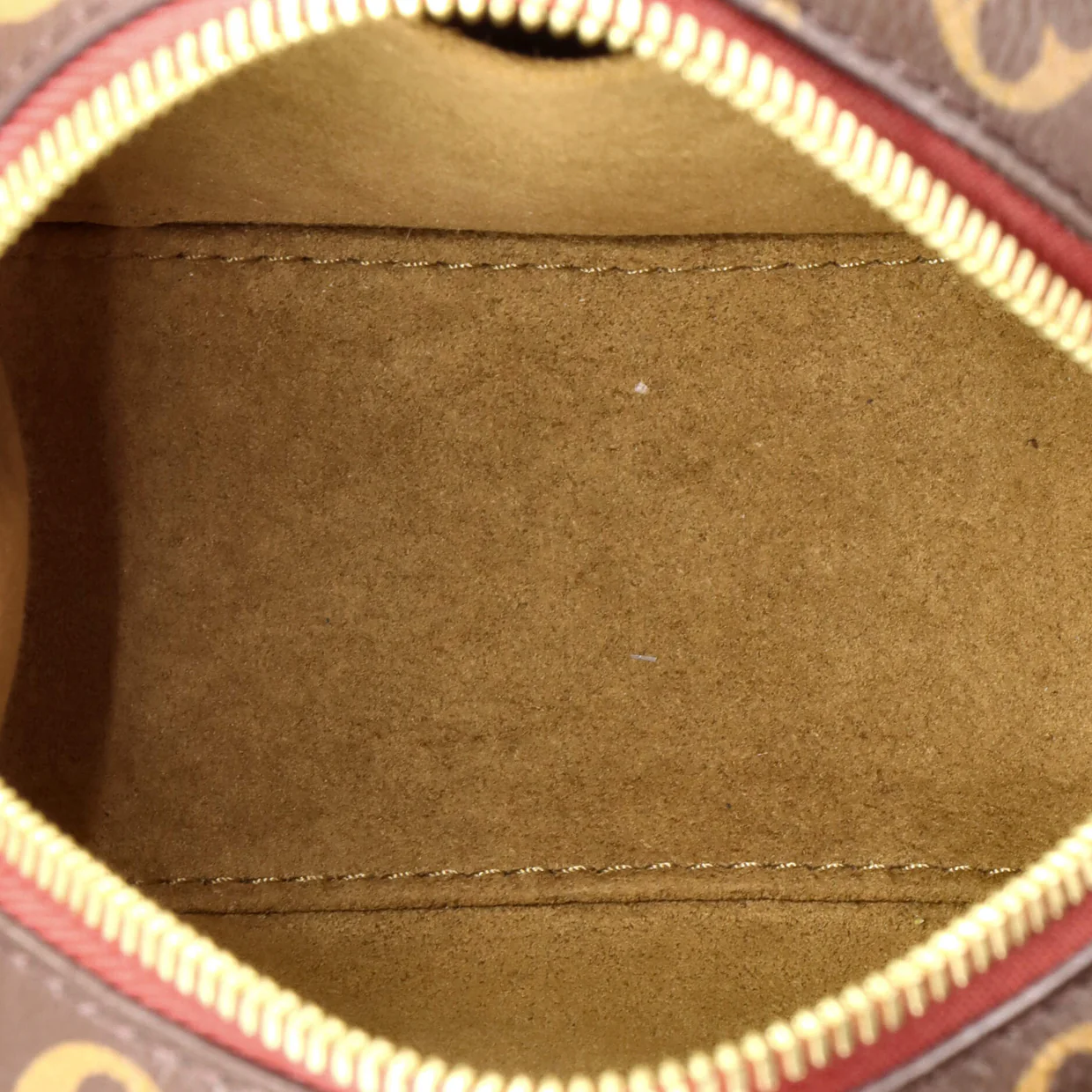 Boite Chapeau Souple Bag Monogram Canvas PM - Deep Luxury