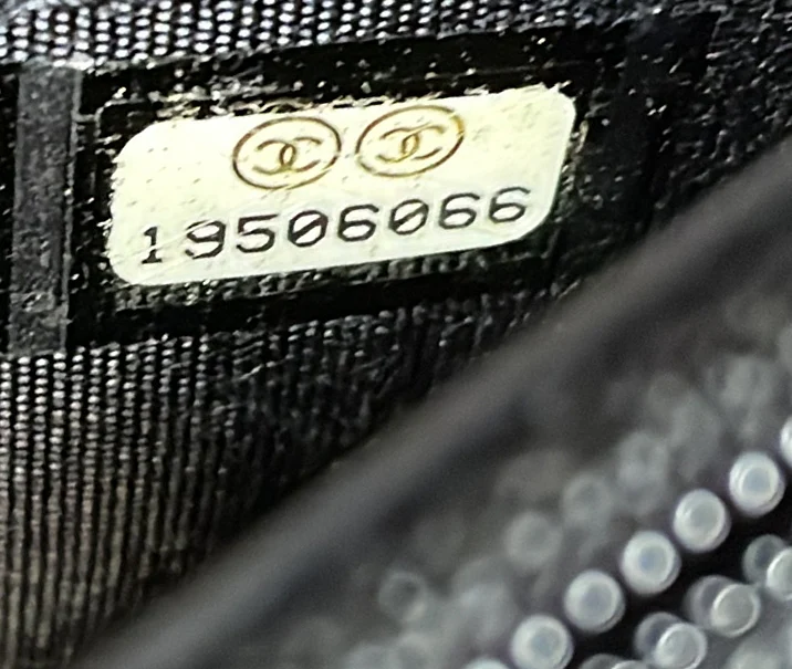 CC Wallet on Chain Stitched Patent - Deep Luxury