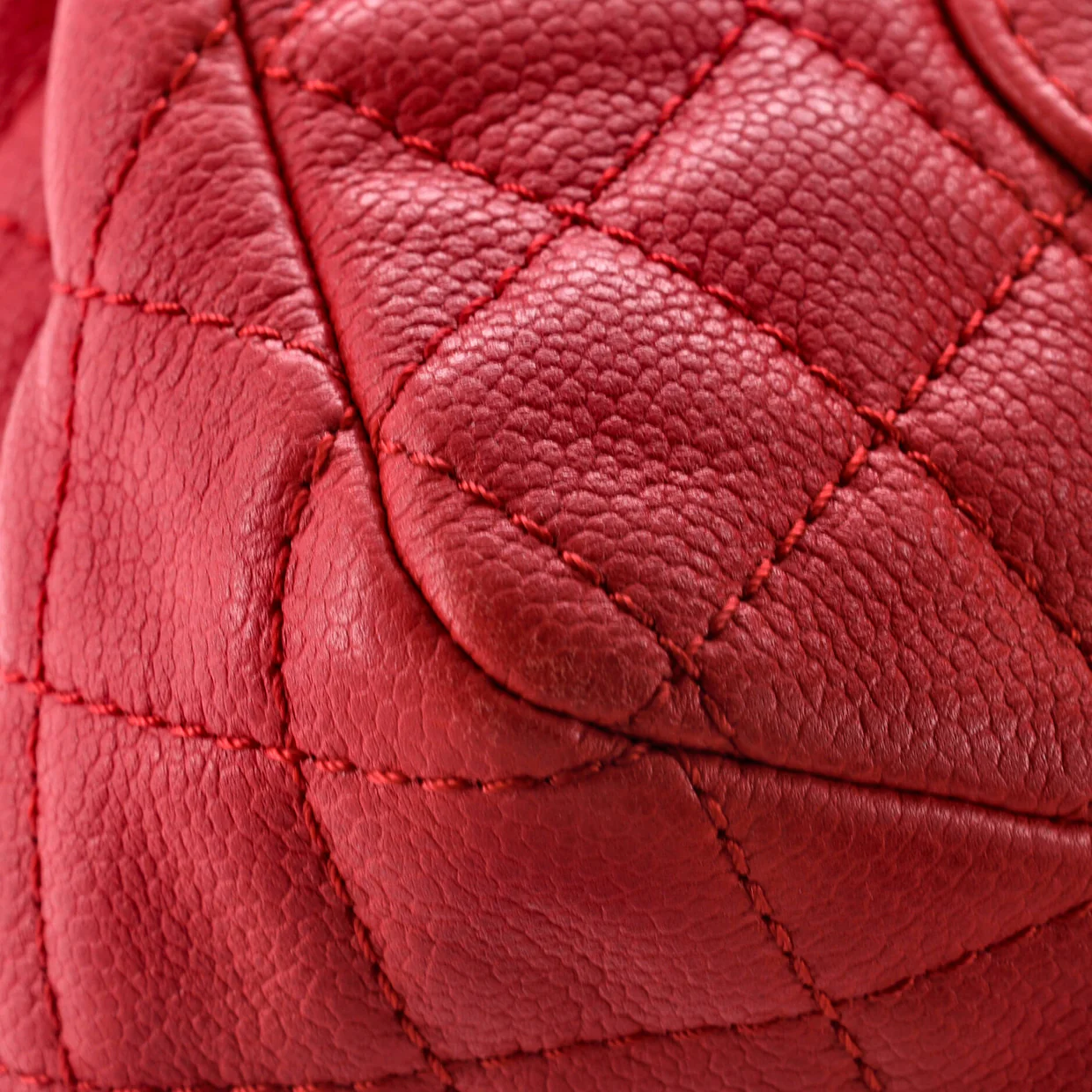 Classic Double Flap Bag Quilted Caviar Medium - Deep Luxury