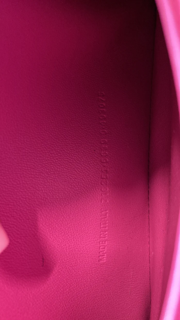 Crush Chain Flap Bag Quilted Velvet Medium - Deep Luxury